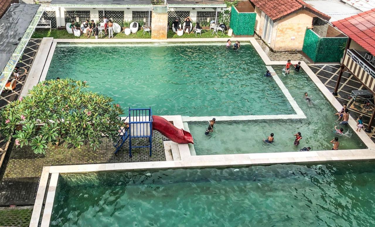 Grand Madani Hotel Mataram Zewnętrze zdjęcie