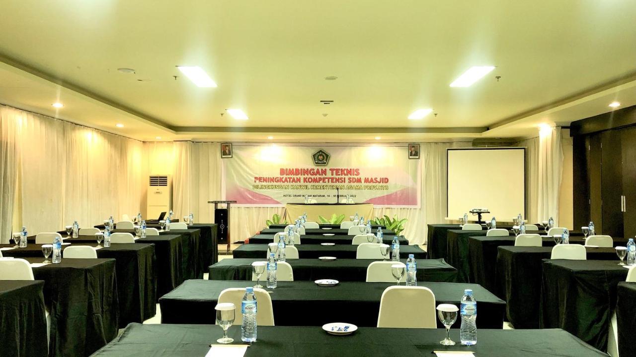 Grand Madani Hotel Mataram Zewnętrze zdjęcie