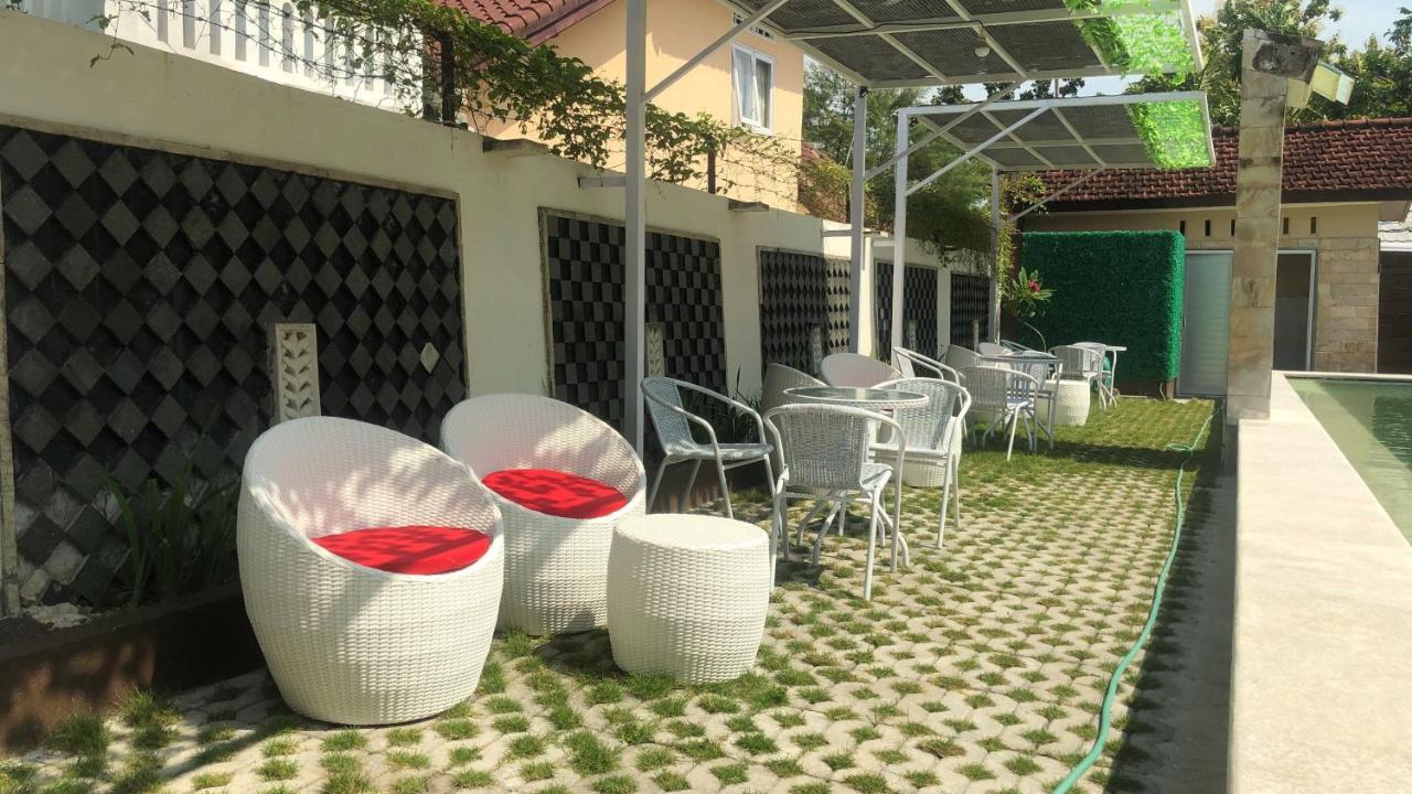 Grand Madani Hotel Mataram Zewnętrze zdjęcie